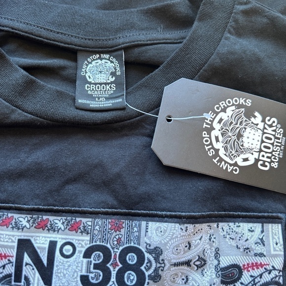 NWT  Crooks & Castles Bandana Fill Klepto Tee in Black - Picture 6 of 6